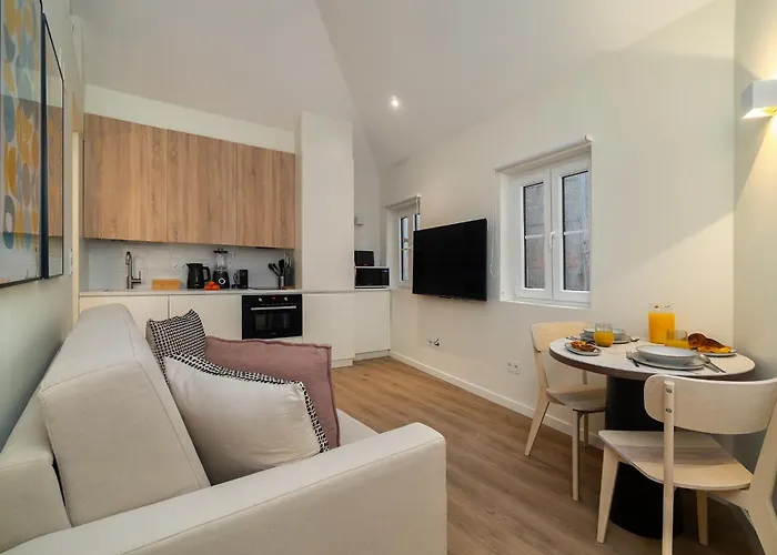 Whome Explore From A Cozy Base In Alfama Lägenhet Lisboa